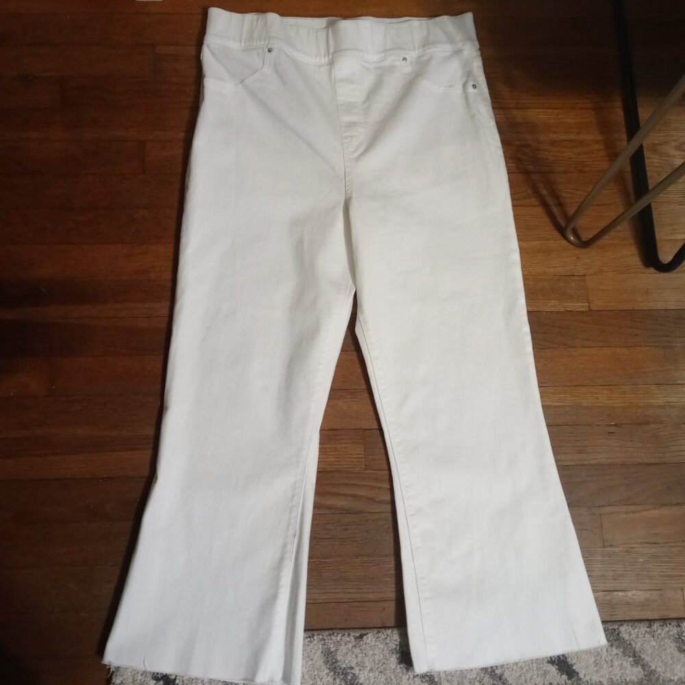 SPANX plus pull on cropped flare jeans in white (2X)